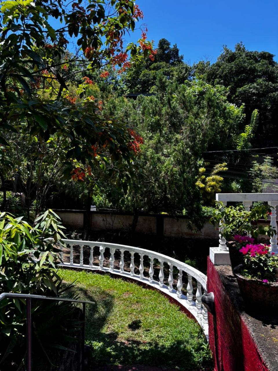 No 06 Veediya Bandara Lane Bahirawakanda Kandy Exterior photo